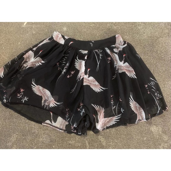 L’atiste by Amy 2-piece tie crop top and shorts set (small) - Picture 7 of 8